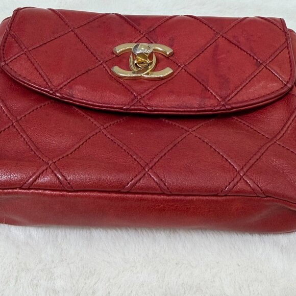 CHANEL Red Quilted Matelasse CC Logo Lambskin Waist Pouch Bum Bag - Picture 7 of 9